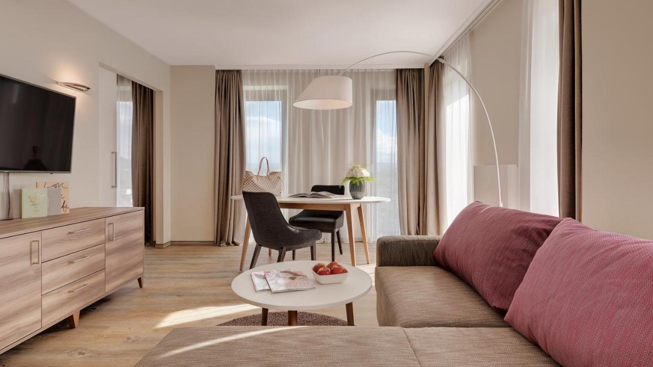 Hotel Stadt Loerrach Bagian luar foto