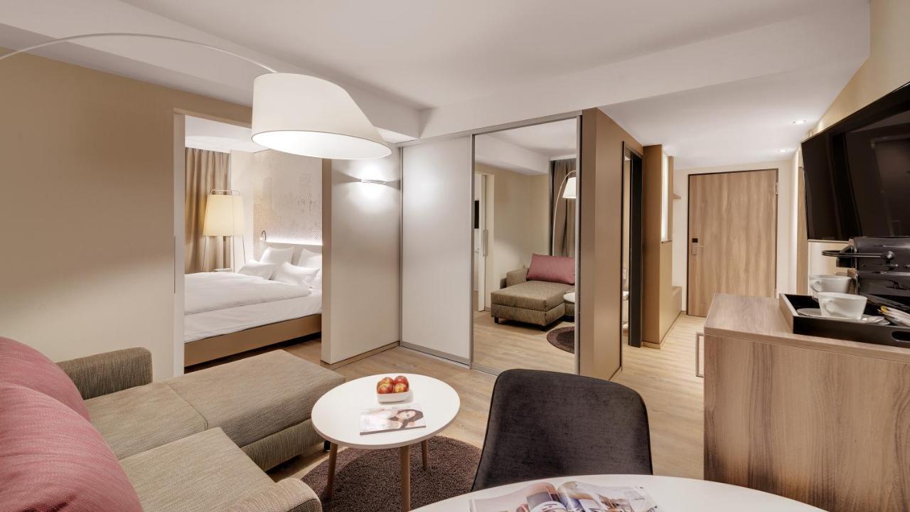 Hotel Stadt Loerrach Bagian luar foto